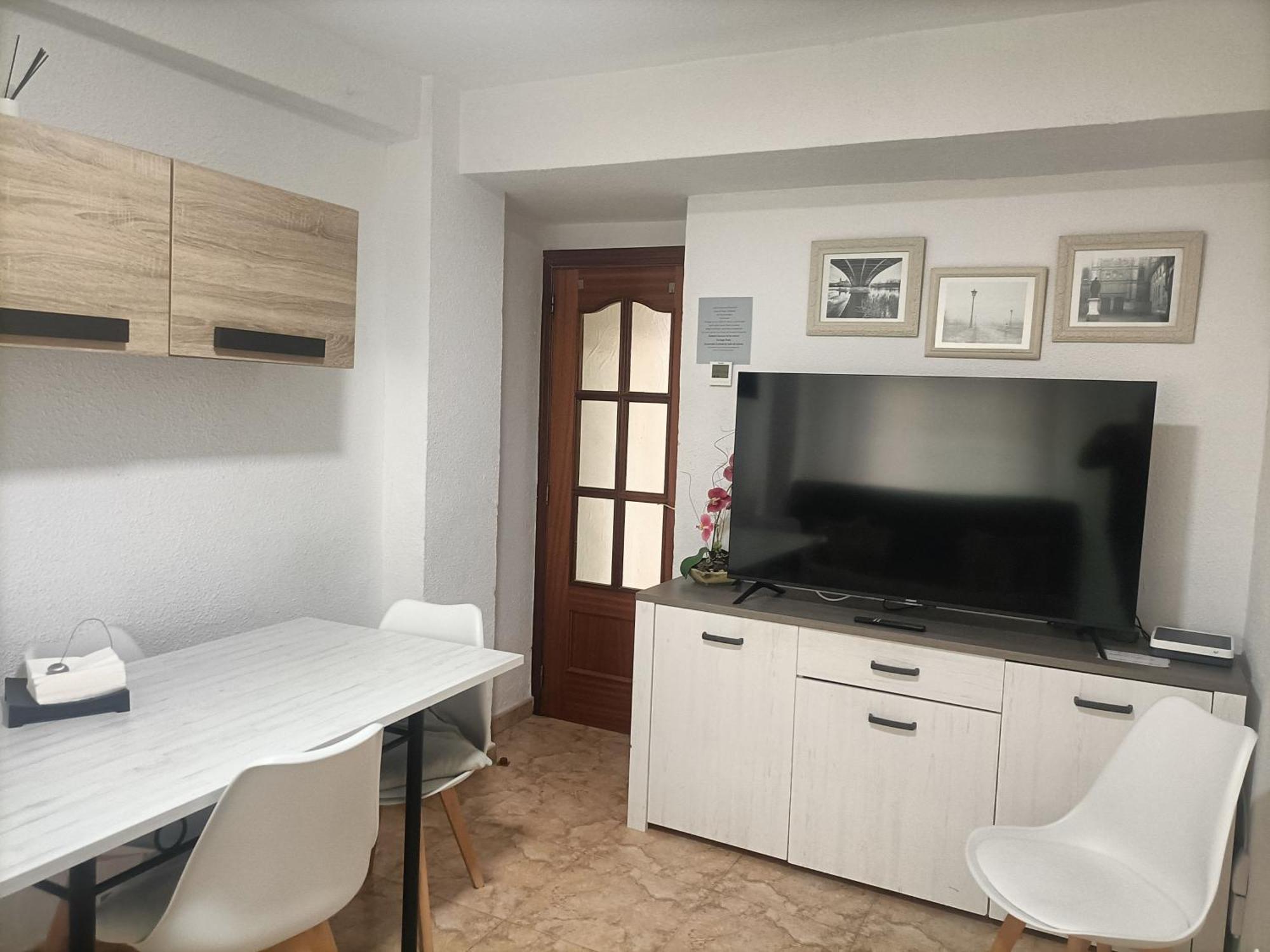 Apartamento Espacioso Frente Al Corte Ingles Con Plaza De Garaje Gratis - Vu75 ซาลามังกา ภายนอก รูปภาพ